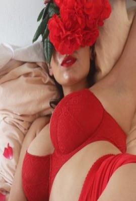 Lila Blue  Escort Paris